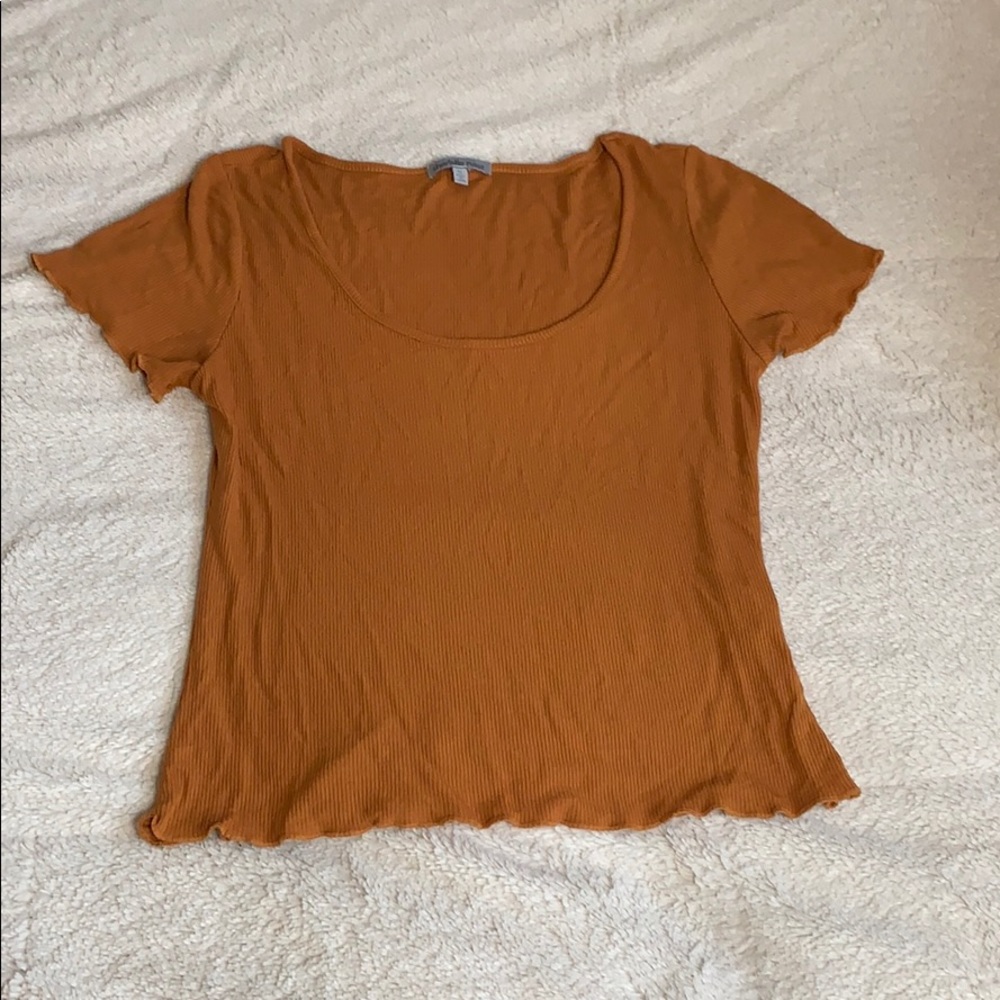 Brown short sleeve shirt